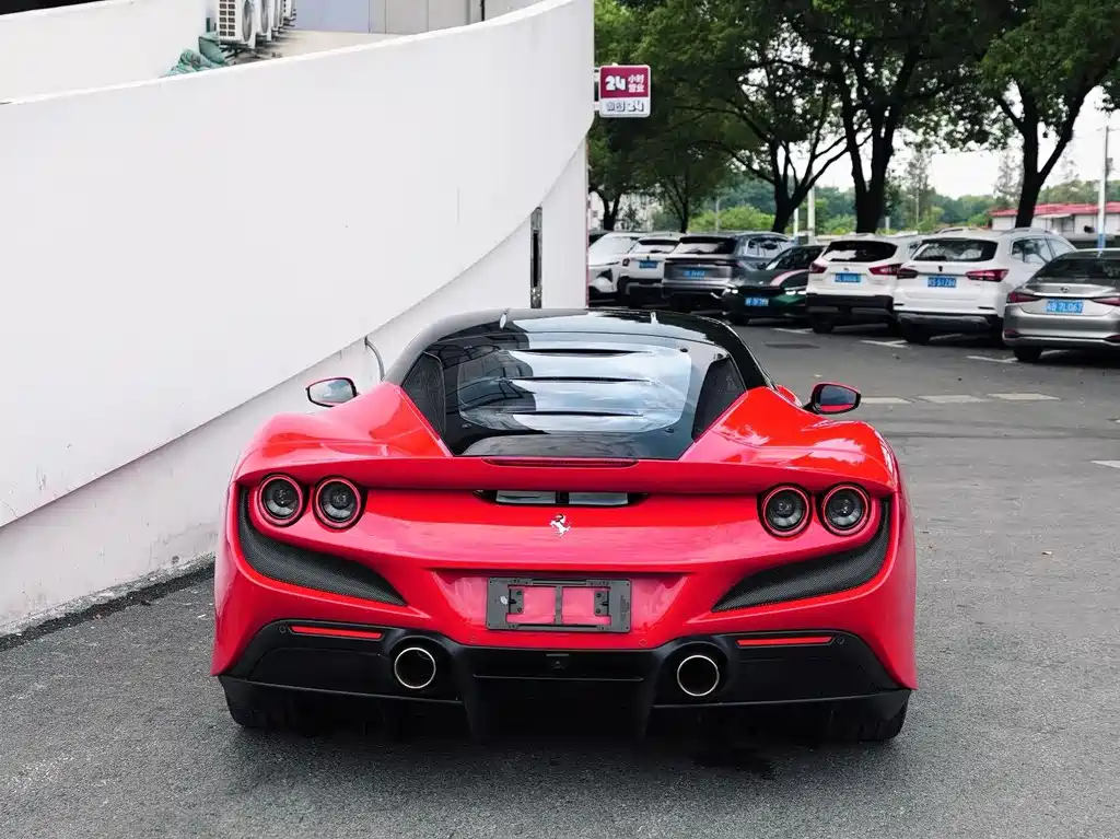Ferrari F8 2019 Tributo 3.9T V8
