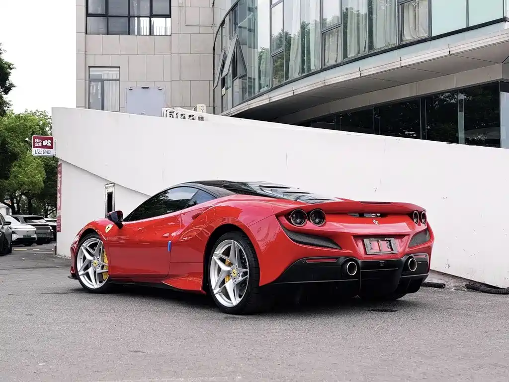 Ferrari F8 2019 Tributo 3.9T V8