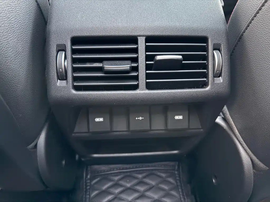 LAND ROVER DISCOVER SPORTS