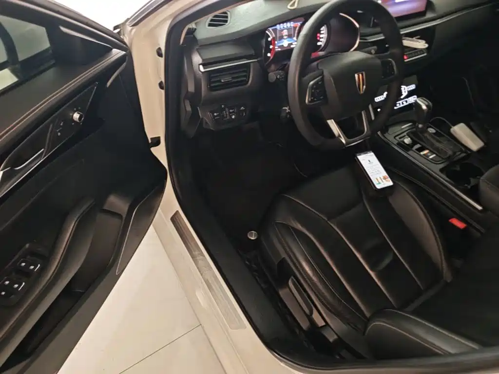 Hongqi Hongqi H5 — миниатюра 16