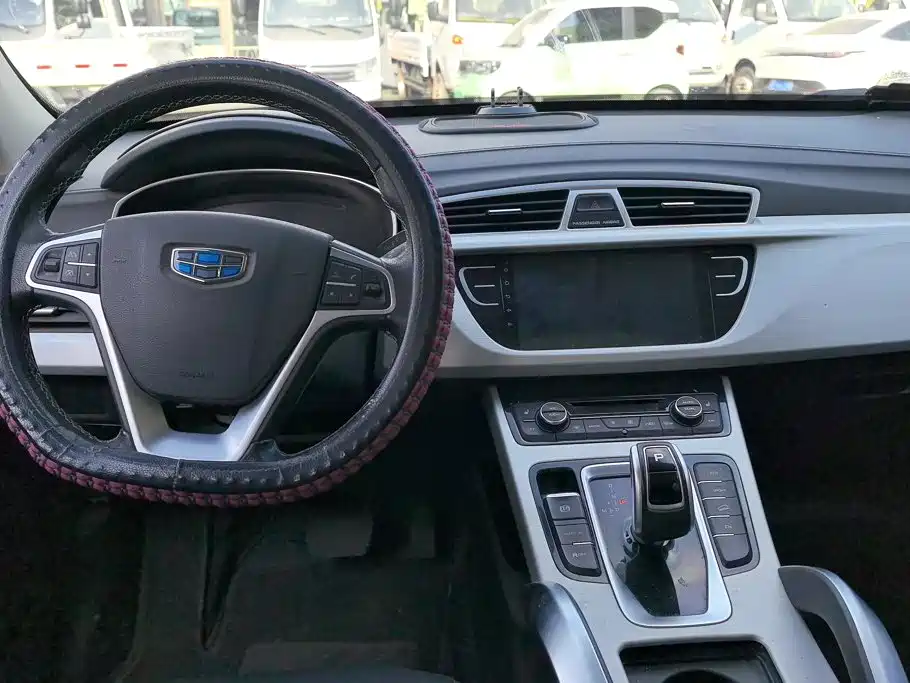 Geely Boyue — миниатюра 12