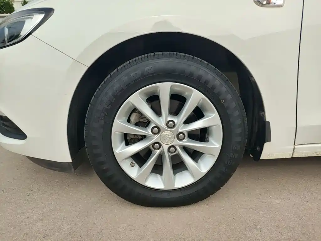 Buick Excelle — миниатюра 23