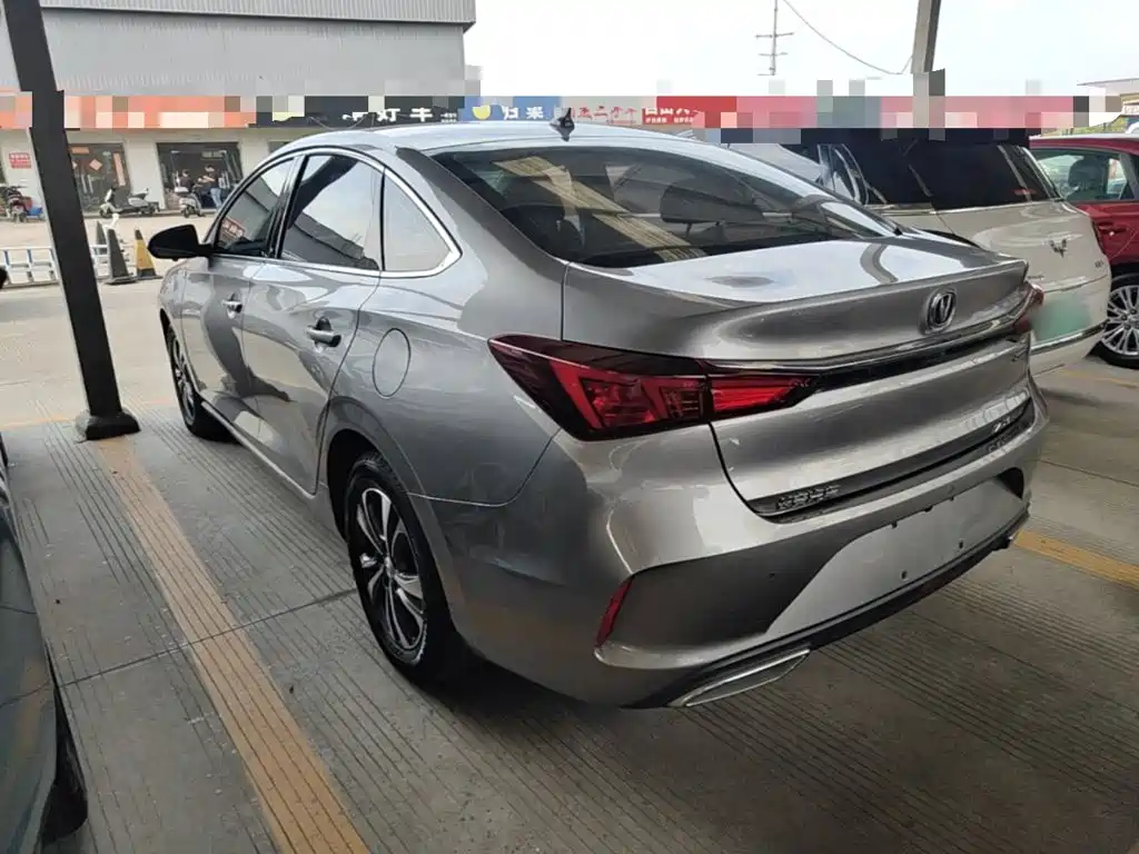 Changan Eado — миниатюра 5