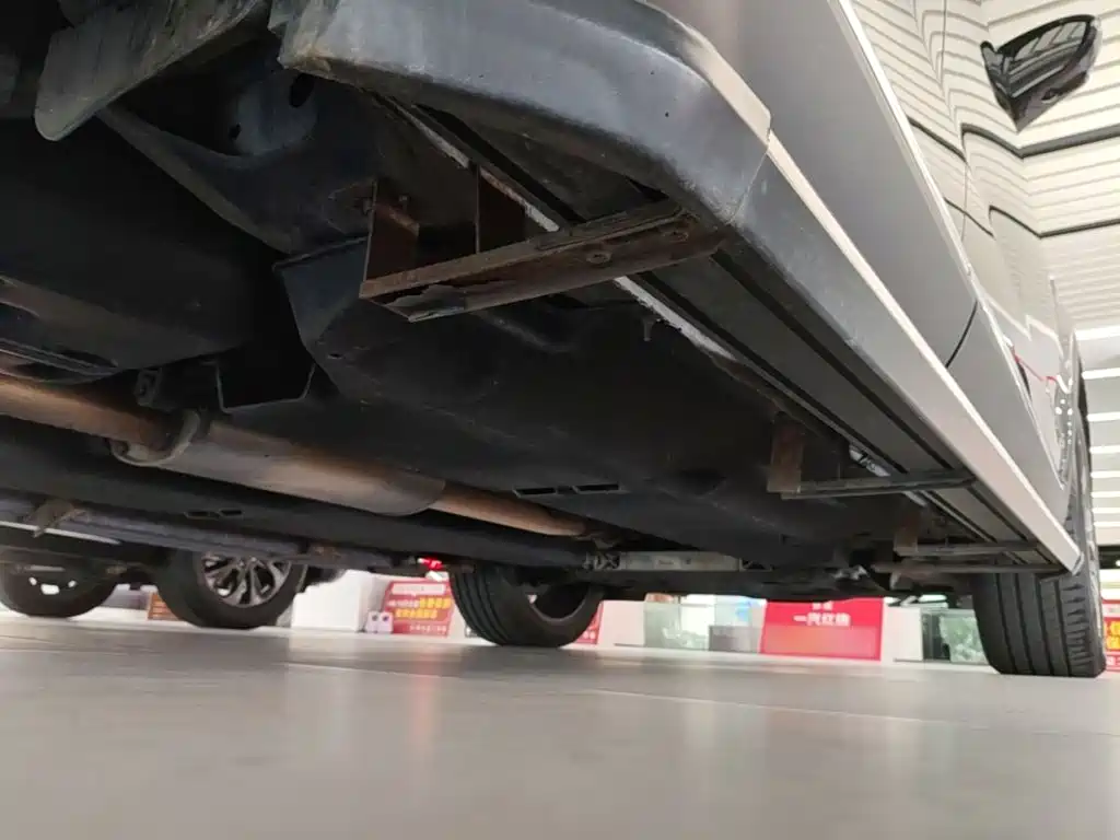 Hongqi Hongqi HS5 — миниатюра 4