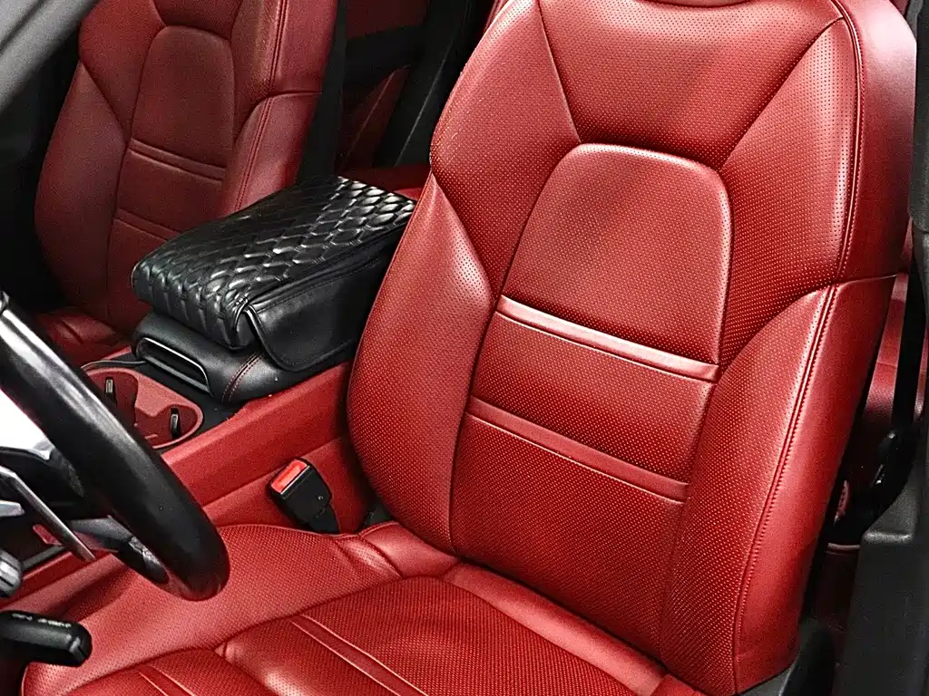 Porsche Cayenne — миниатюра 12