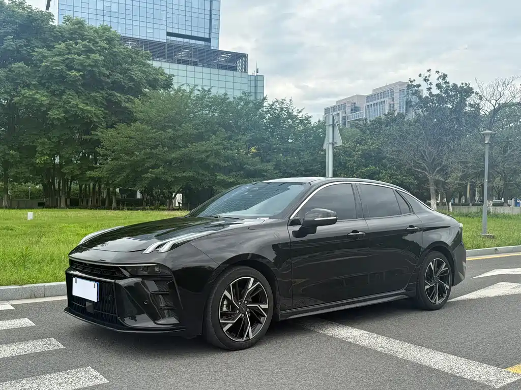 2023 Lynk & Co 03 - zdjęcie 1 z 16
