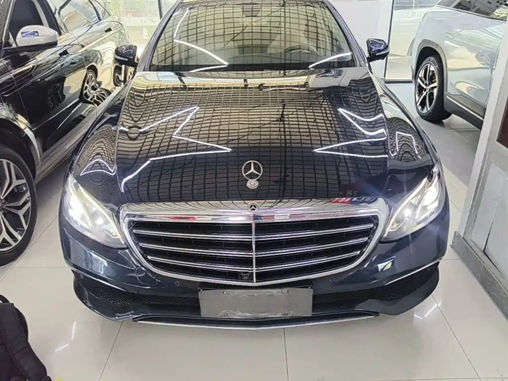 Mercedes-Benz E-Class E 2018 E 300 L Fashion