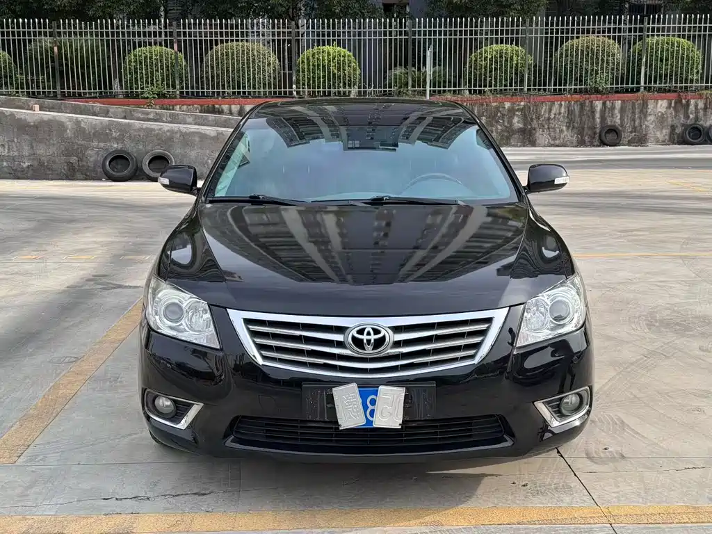 Toyota Camry — миниатюра 2