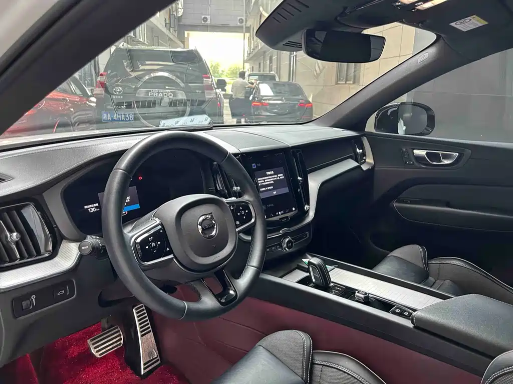 Volvo XC60 — миниатюра 14