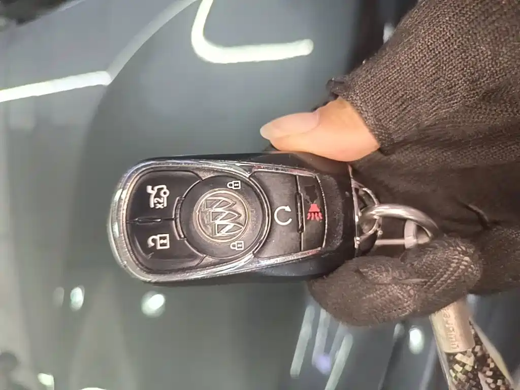 Buick LaCrosse — миниатюра 9