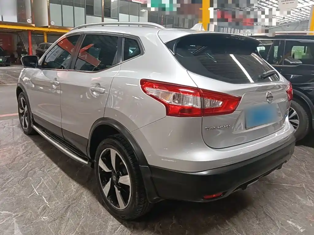 Nissan Qashqai — миниатюра 5