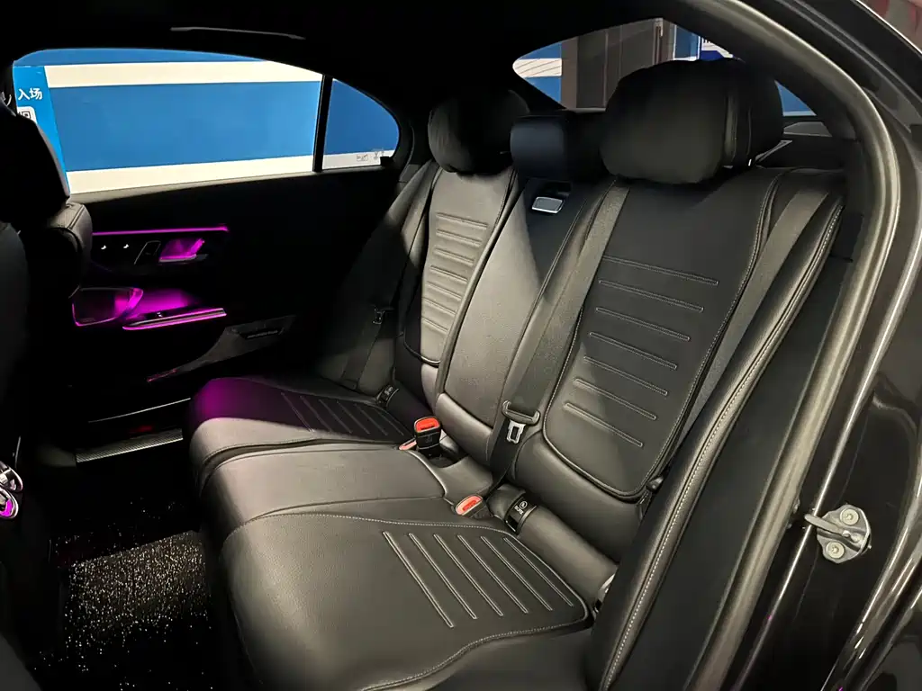 Mercedes-Benz C-Class — миниатюра 18