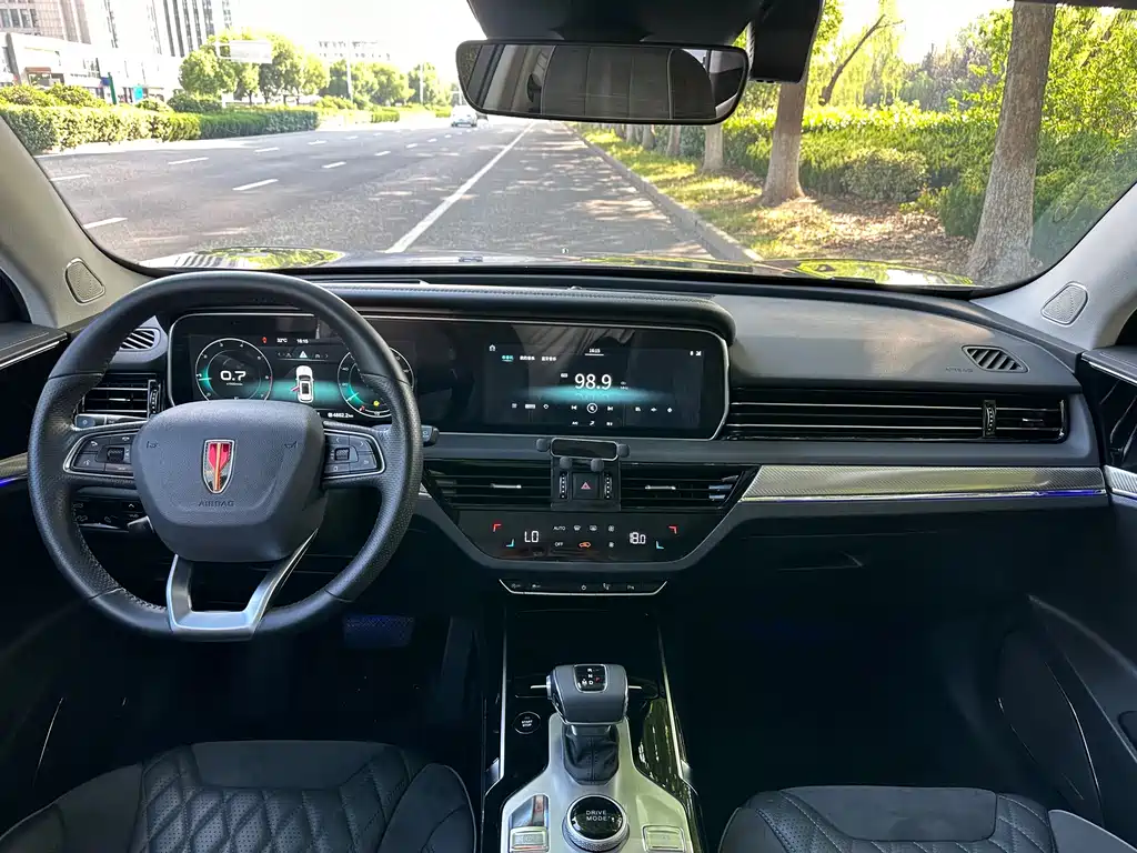 Hongqi Hongqi HS5 — миниатюра 10