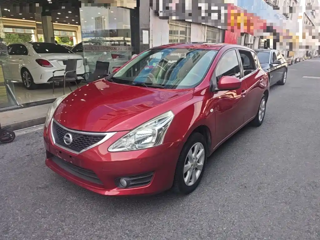 Nissan Tiida — миниатюра 2