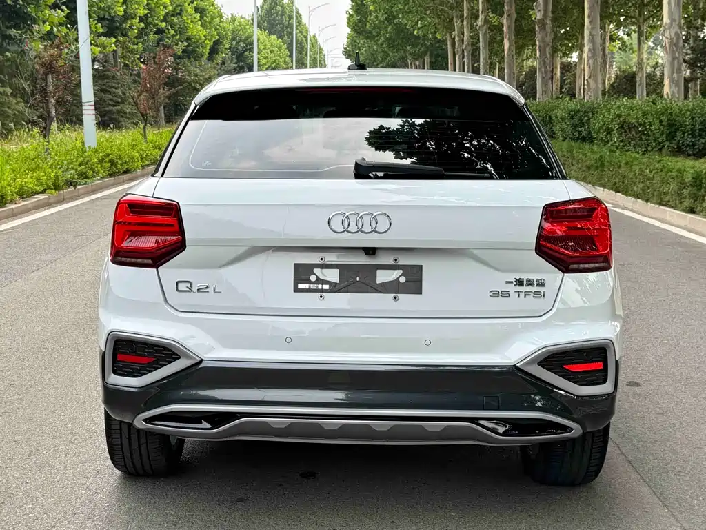 Audi Q2L 2021 35 TFSI