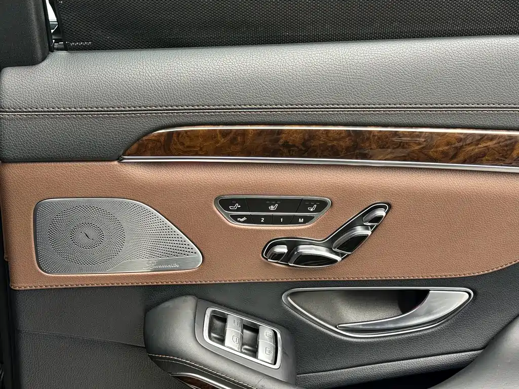 Mercedes-Benz S-Class — миниатюра 18