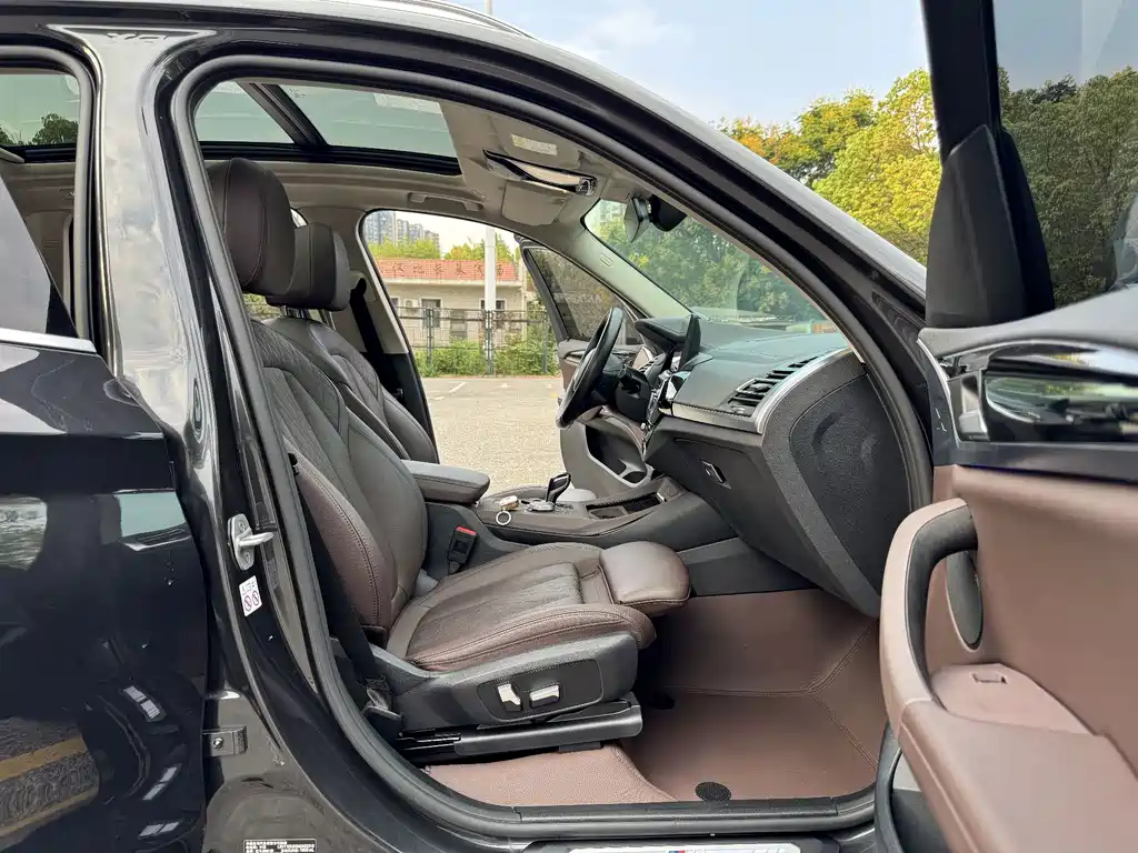 BMW X3 — миниатюра 15