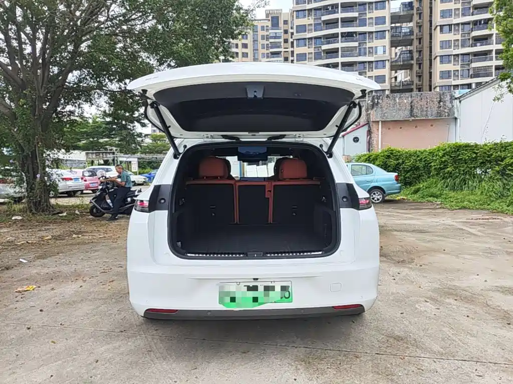Li Auto Li L7 — миниатюра 19