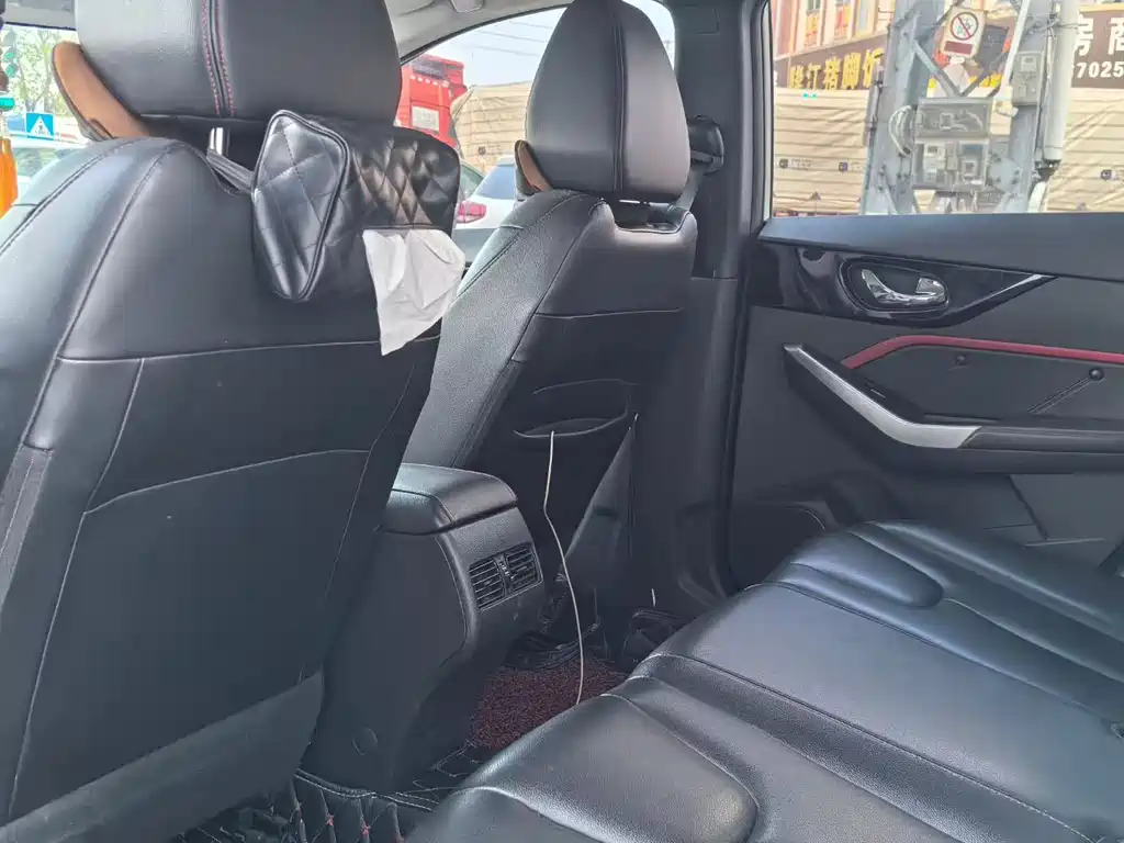Venucia D60 1.6L CVT Connected Elite Edition, фото 3