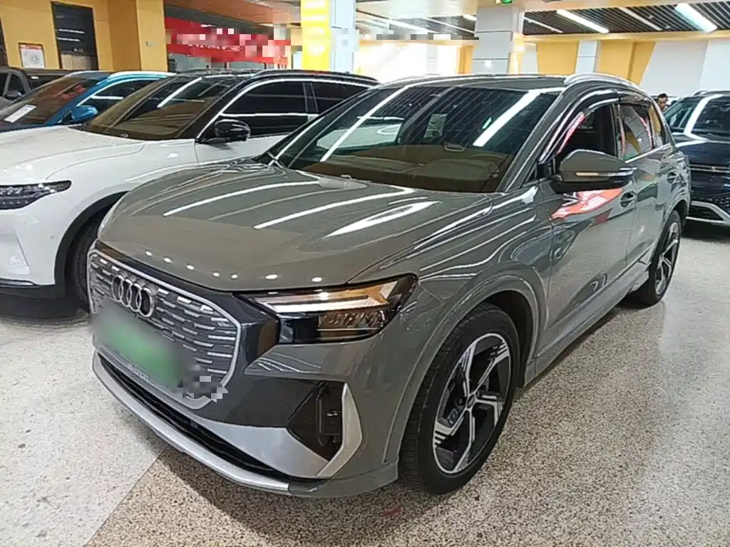 Audi Q4 e-tron — миниатюра 2