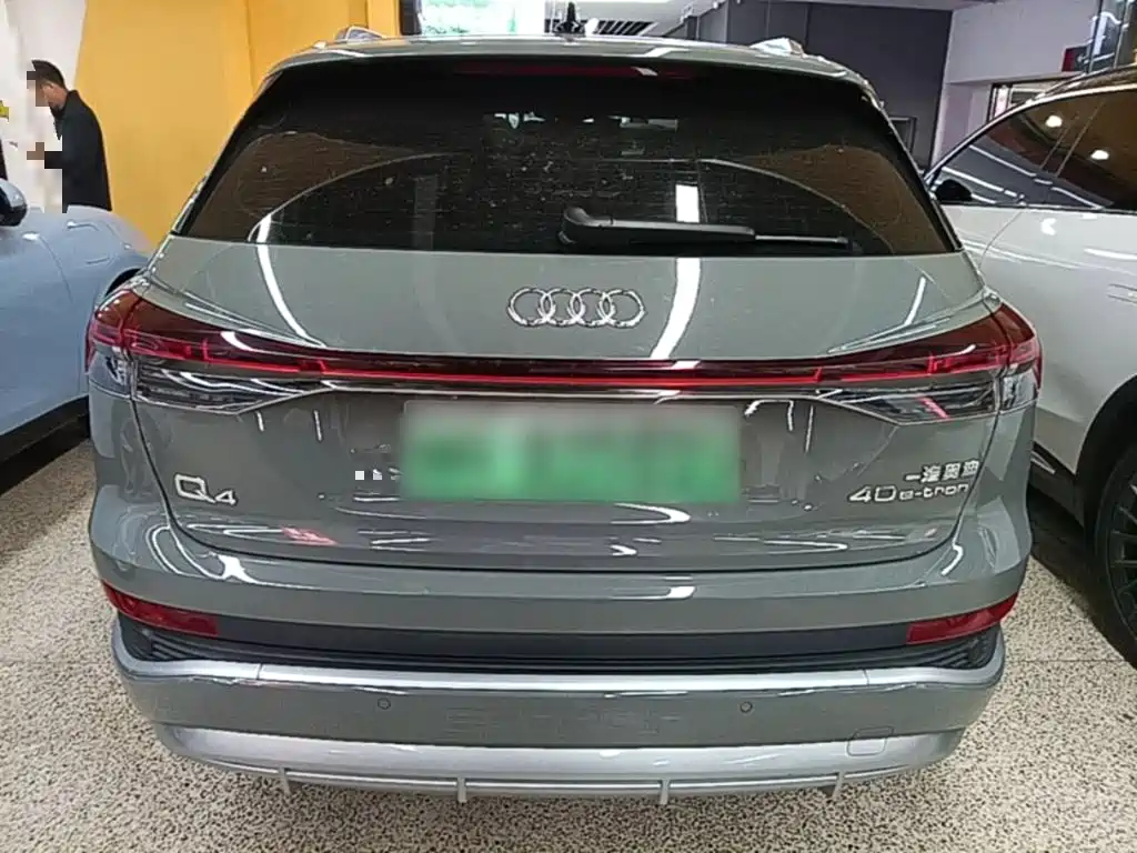 Audi Q4 e-tron — миниатюра 6