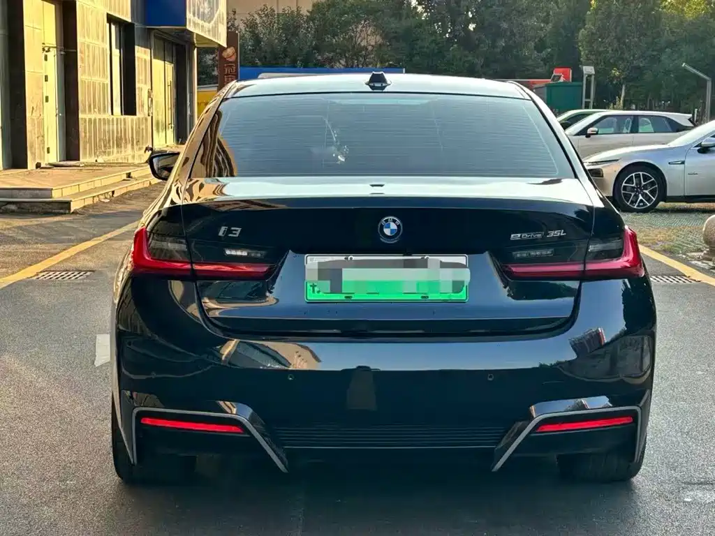 BMW i3 — миниатюра 5