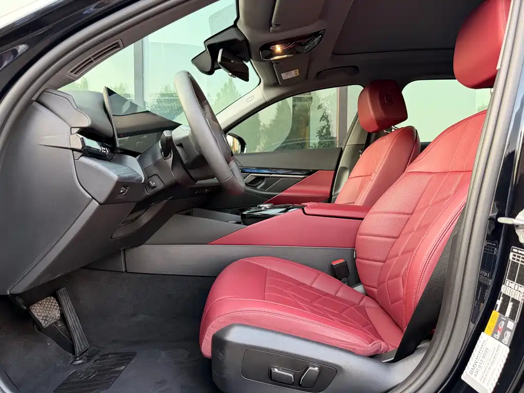 BMW i5 2024 eDrive 35L Luxury