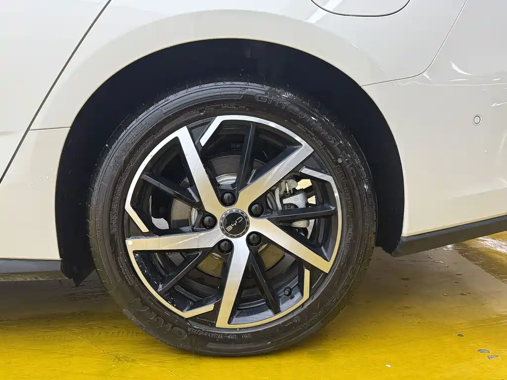 BYD Seal 07 DM-i — миниатюра 10