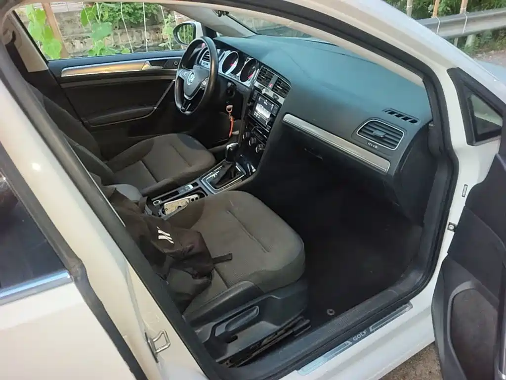 Volkswagen Golf — миниатюра 9