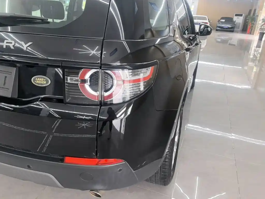 Land Rover Discovery Sport — миниатюра 8