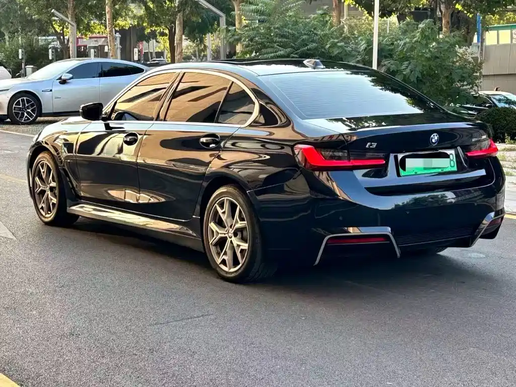 BMW i3 — миниатюра 6