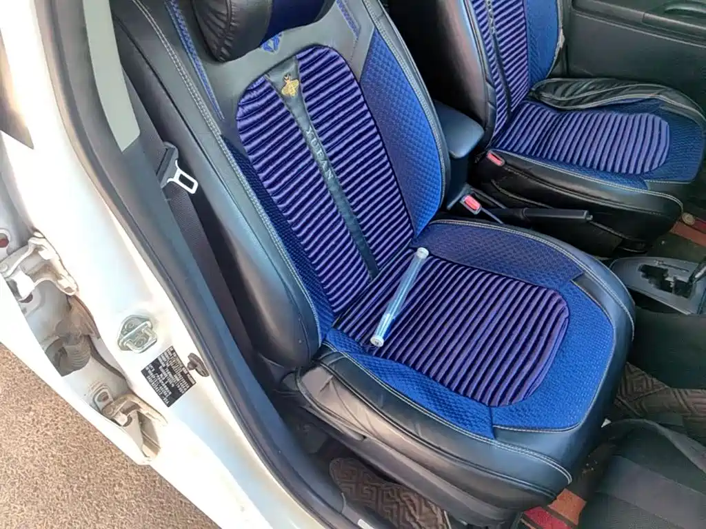 Toyota Yaris L — миниатюра 25