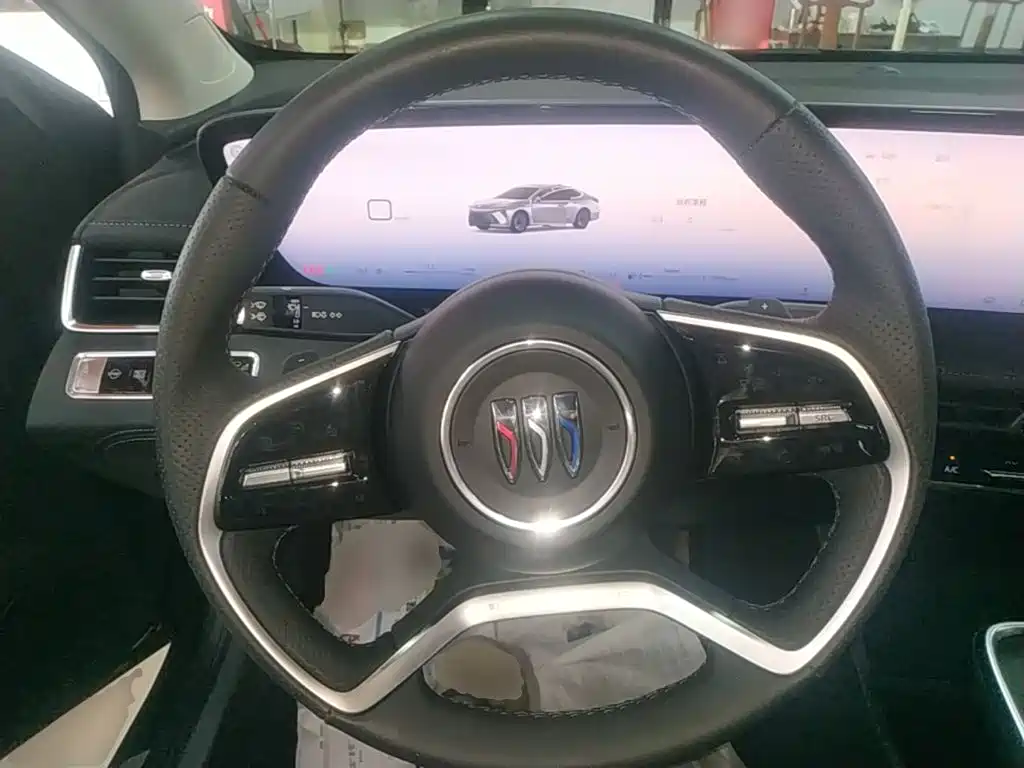 Buick LaCrosse — миниатюра 11