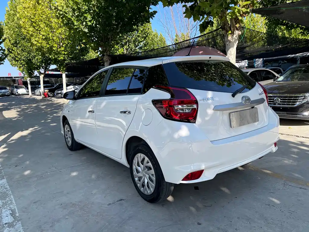 Toyota Vios FS — миниатюра 14