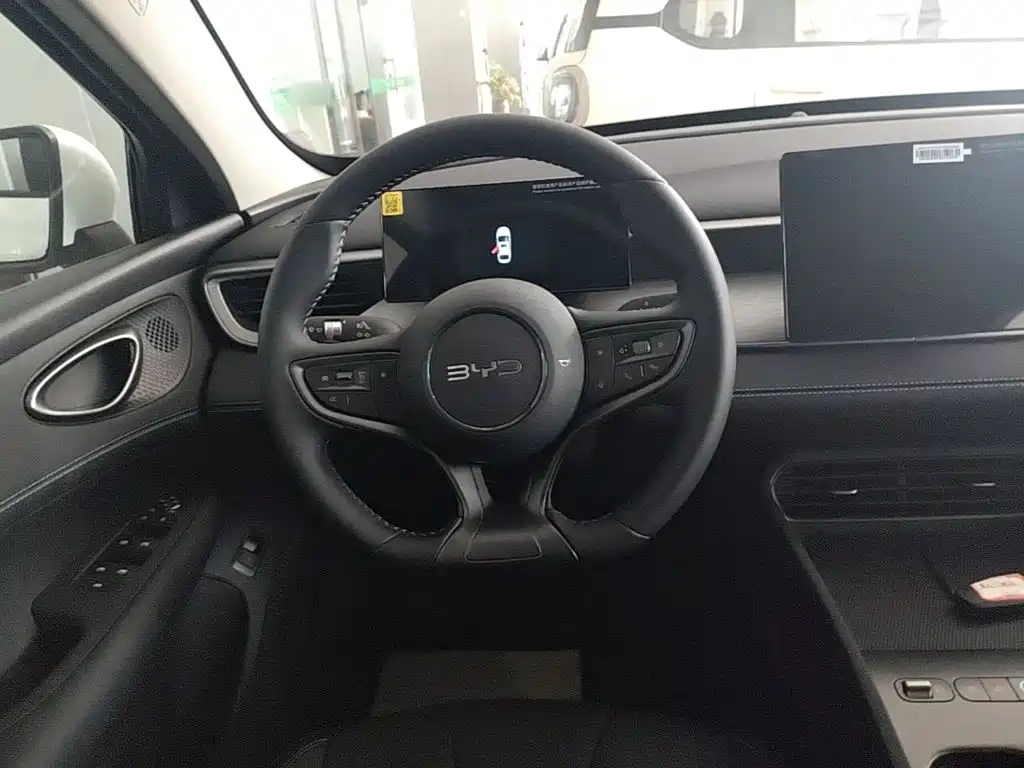 BYD Seal 05 DM-i — миниатюра 11