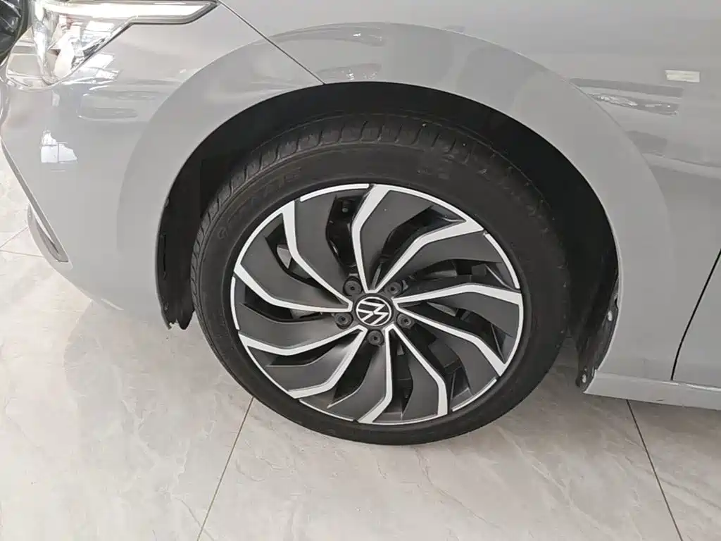 Volkswagen Golf — миниатюра 23