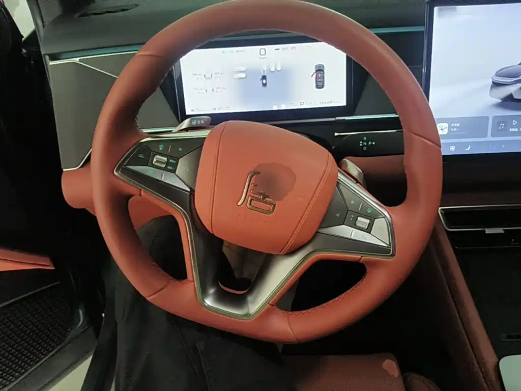 BYD Tang L — миниатюра 11