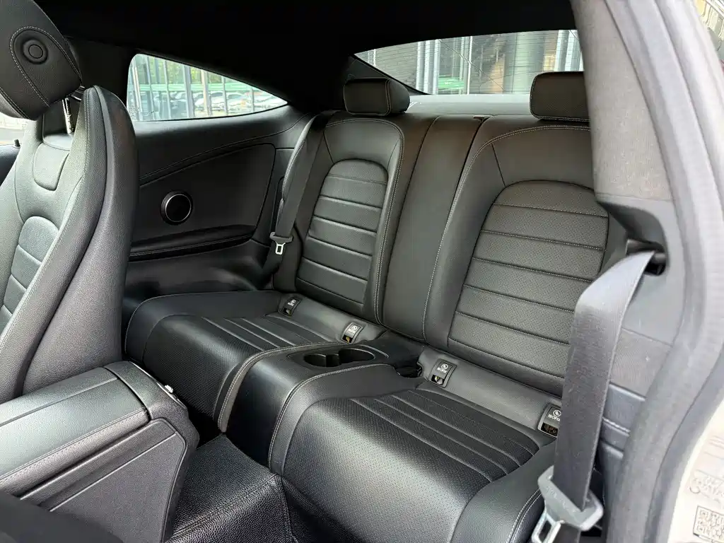 Mercedes-Benz C-Class (Import) — миниатюра 10