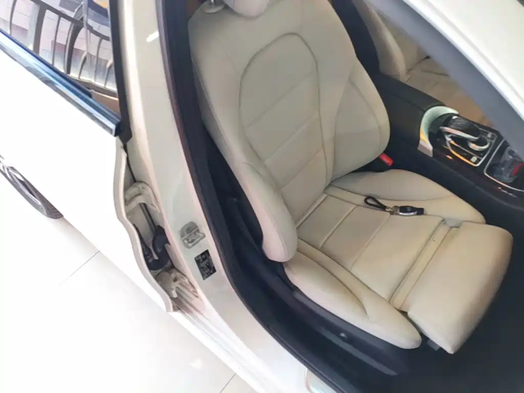 Mercedes-Benz C-Class — миниатюра 25