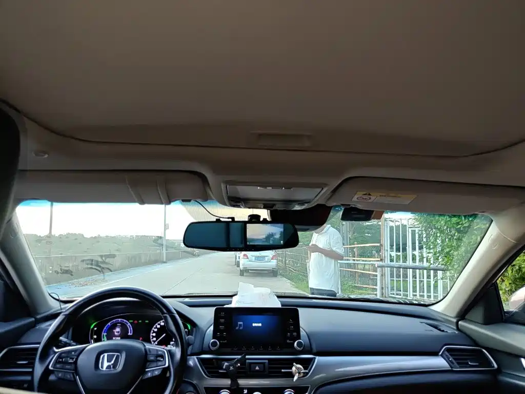 Honda Accord — миниатюра 9