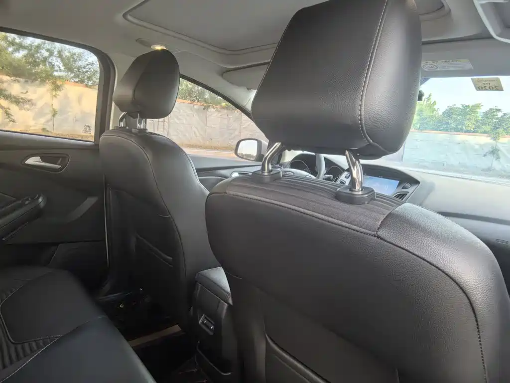 Ford Focus — миниатюра 22