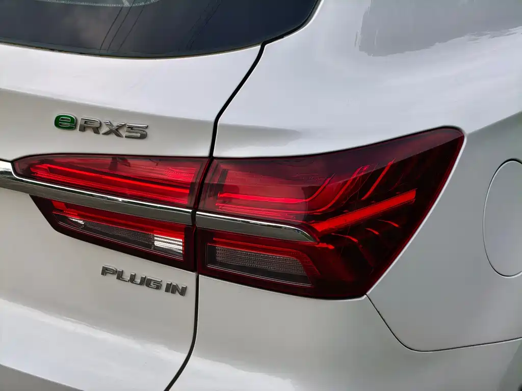 Roewe RX5 New Energy — миниатюра 12