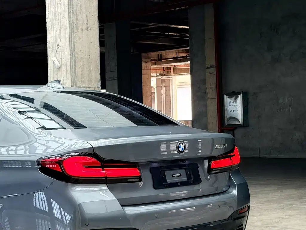 BMW 5 Series (Import) — миниатюра 12