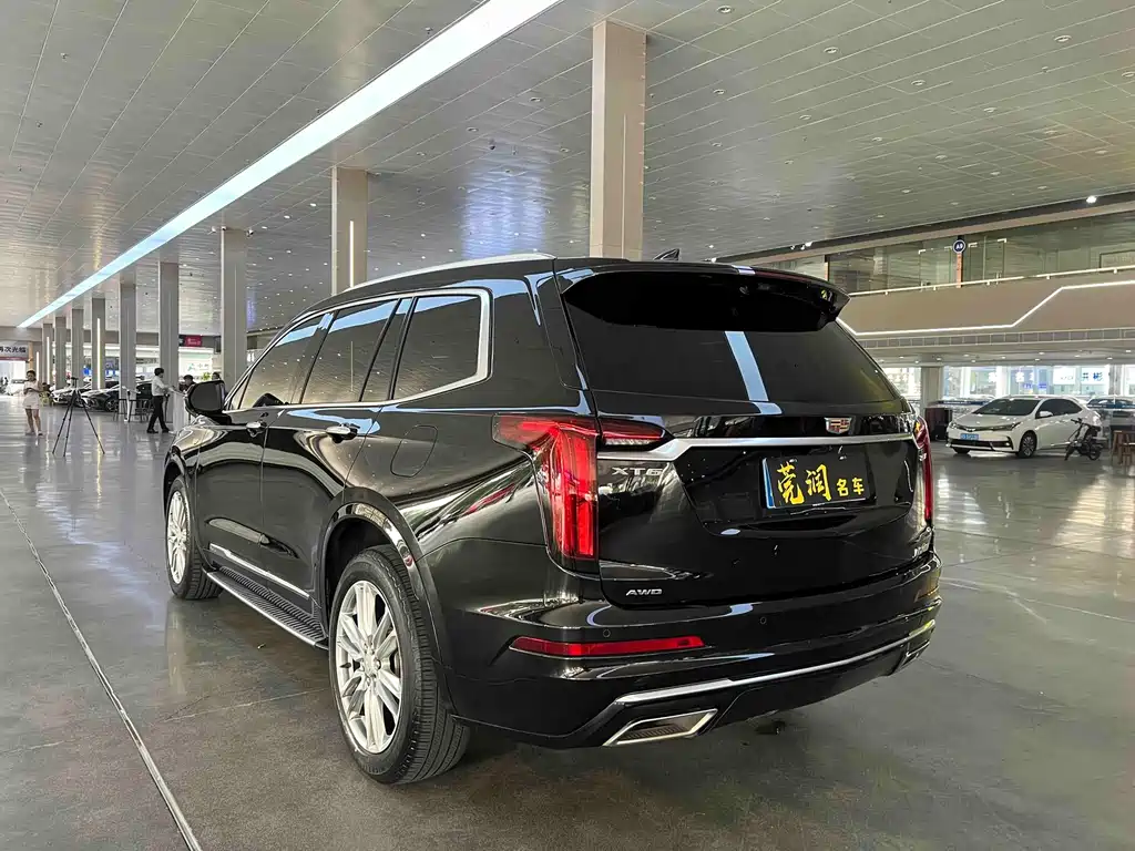 Cadillac XT6 — миниатюра 5
