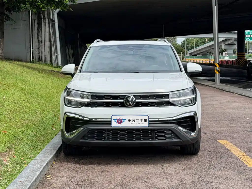 Volkswagen Tharu — миниатюра 2