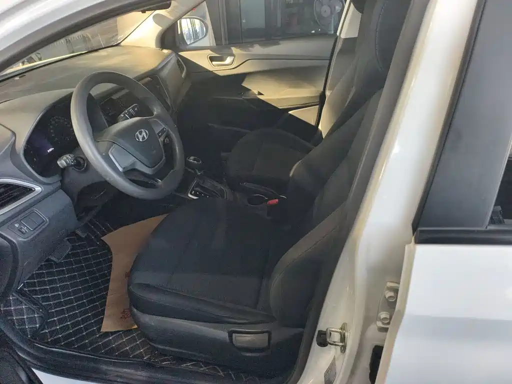 Hyundai Verna — миниатюра 14