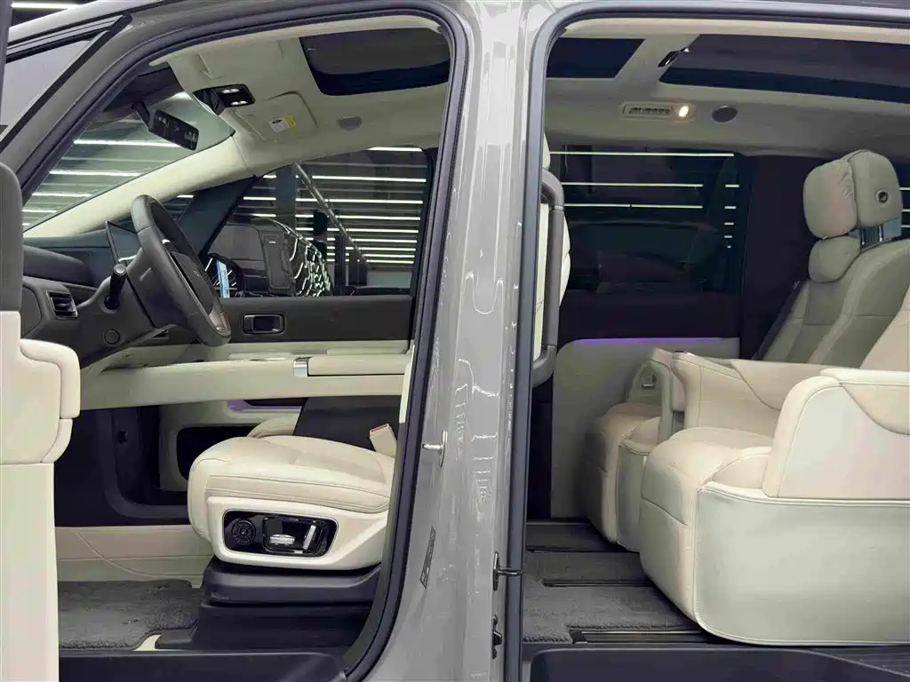 Li Auto Li MEGA — миниатюра 8