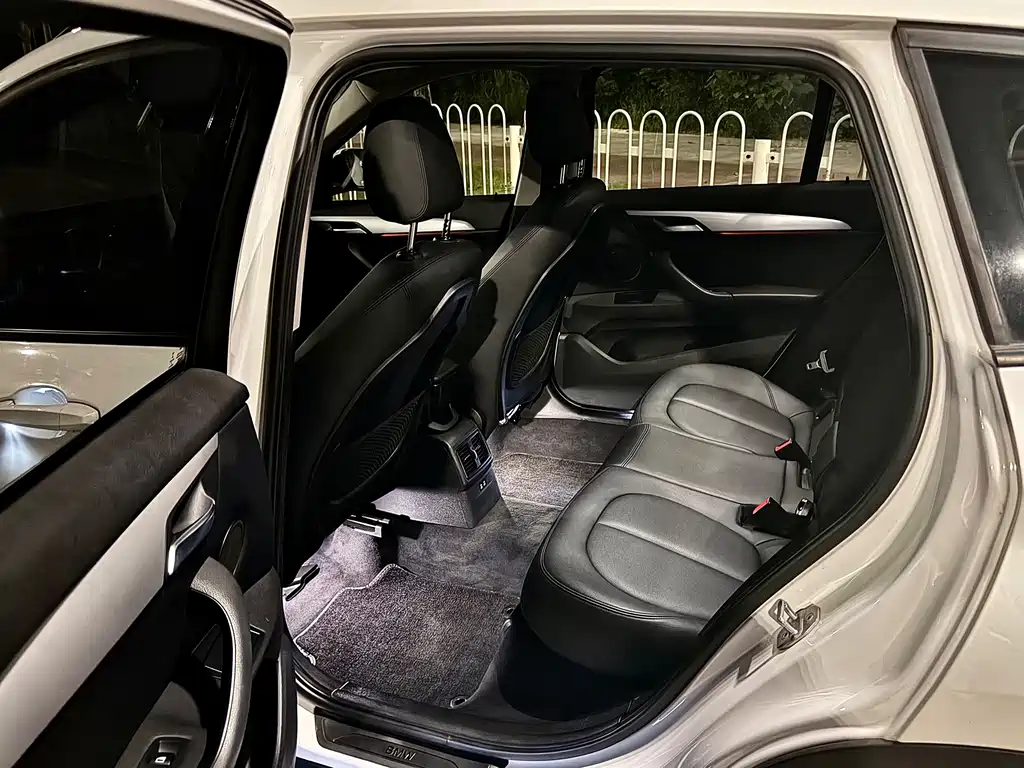 BMW X1 — миниатюра 11