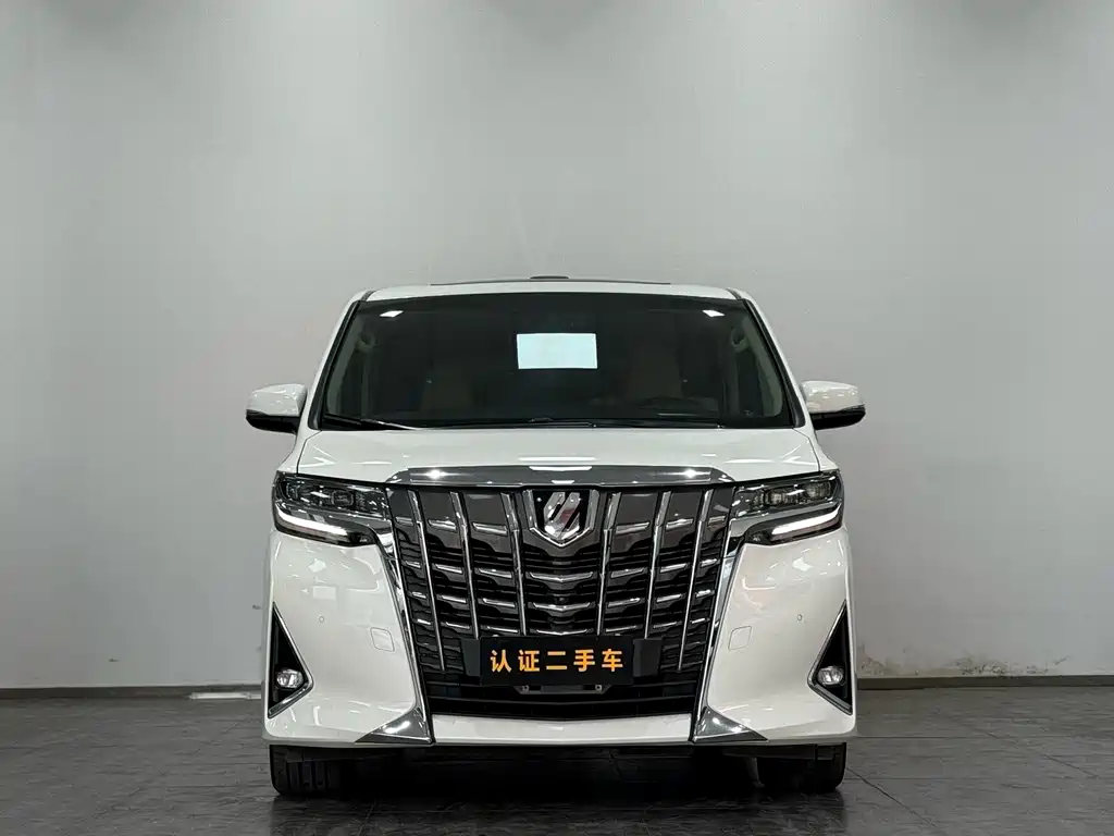 Toyota Alphard — миниатюра 2