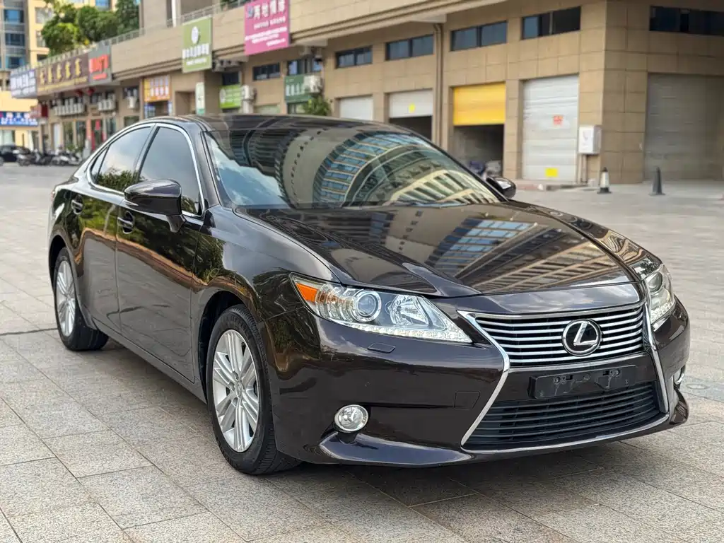 Lexus ES — миниатюра 3
